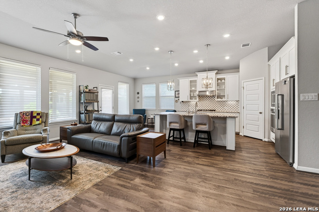 Image 8 of 33 For 3330 Rizzoli Ave