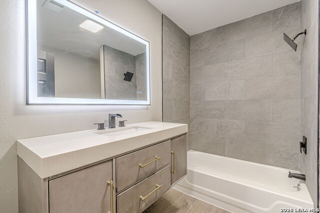 Image 15 of 19 For 1315 Olive  