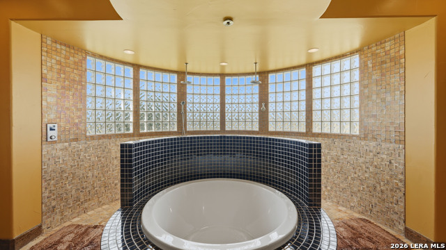 Image 18 of 49 For 13661 Highway 90 E