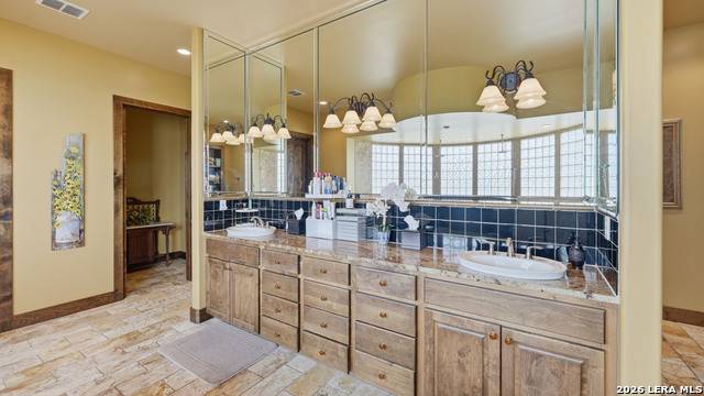 Image 19 of 49 For 13661 Highway 90 E