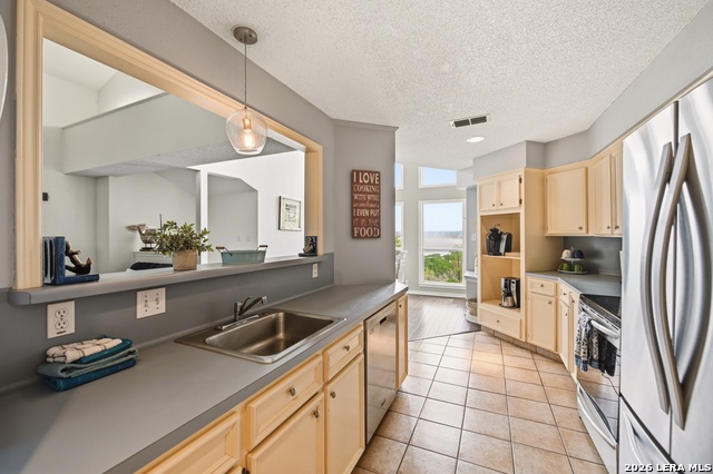 Image 18 of 68 For 1518 Lakeside