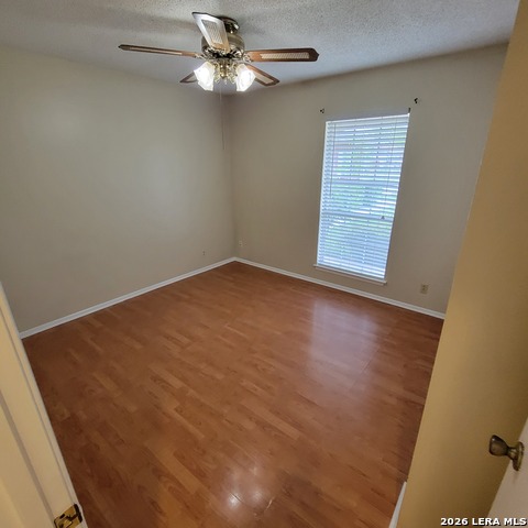 Image 12 of 16 For 1922 Oakline Dr