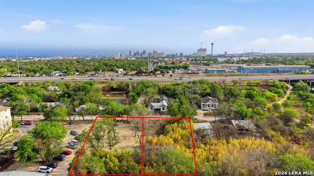 Image 2 of 16 For 124 Mckay Ave