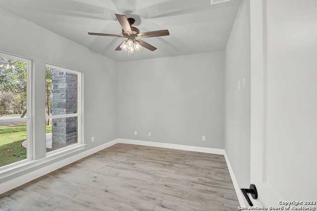 Image 13 of 53 For 177 Timber  