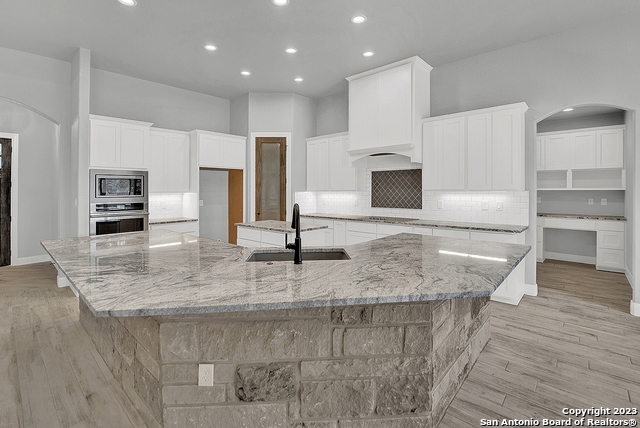 Image 17 of 53 For 177 Timber  