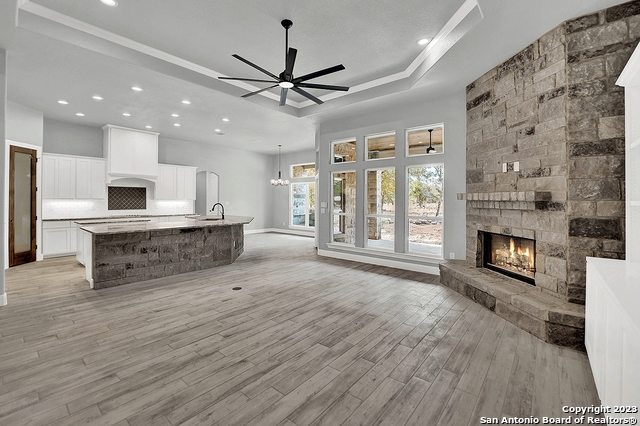 Image 18 of 53 For 177 Timber  