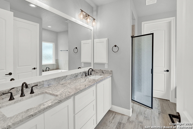 Image 29 of 53 For 177 Timber  