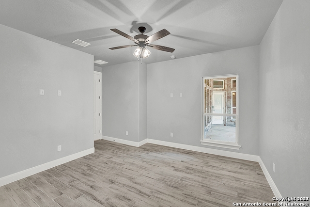 Image 36 of 53 For 177 Timber  