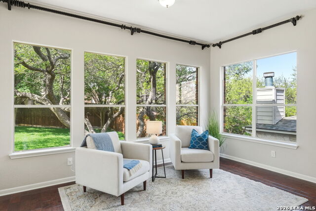 Image 18 of 46 For 819 Tiger Lily