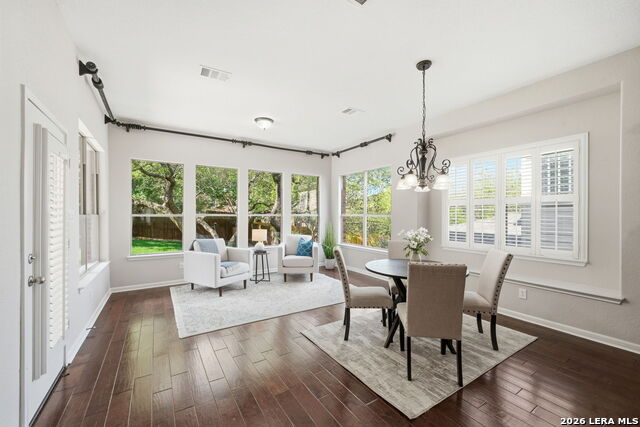 Image 19 of 46 For 819 Tiger Lily