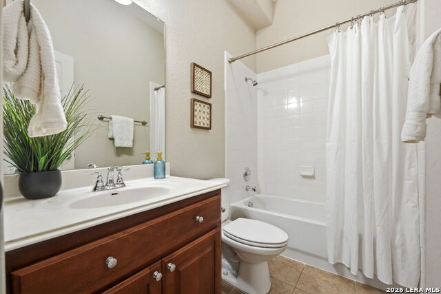 Image 21 of 46 For 819 Tiger Lily