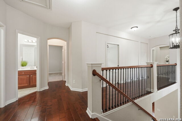 Image 22 of 46 For 819 Tiger Lily