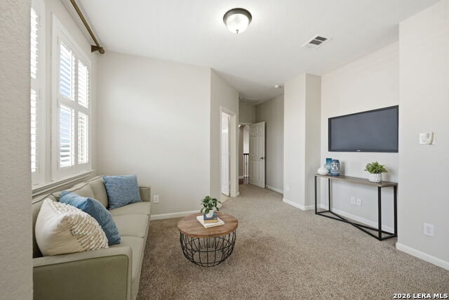 Image 26 of 46 For 819 Tiger Lily