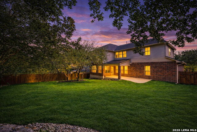 Image 42 of 46 For 819 Tiger Lily