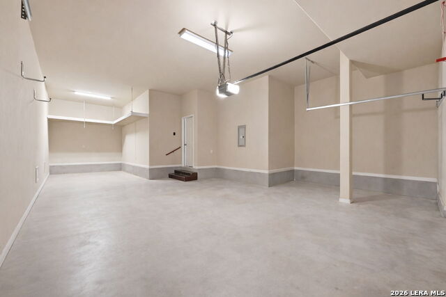 Image 43 of 46 For 819 Tiger Lily