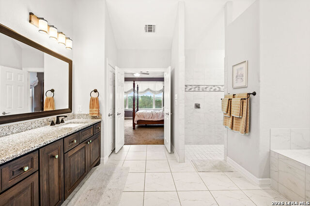 Image 22 of 46 For 1434 Village Top