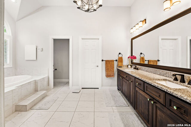 Image 23 of 46 For 1434 Village Top