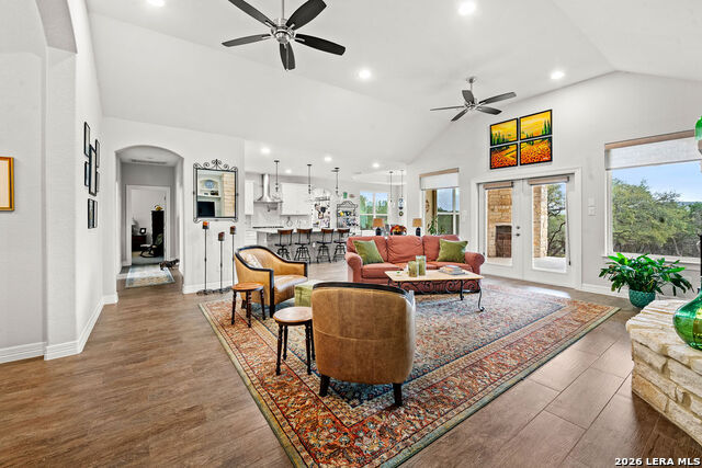 Image 28 of 46 For 1434 Village Top