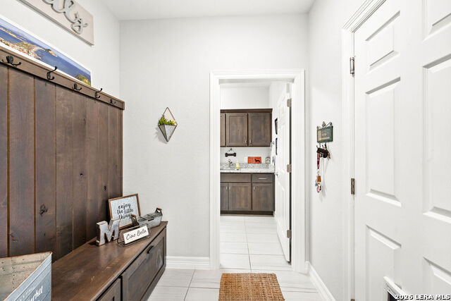 Image 35 of 46 For 1434 Village Top