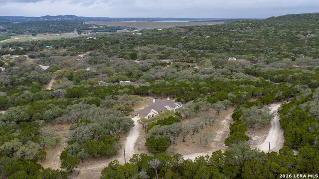 Image 7 of 46 For 1434 Village Top