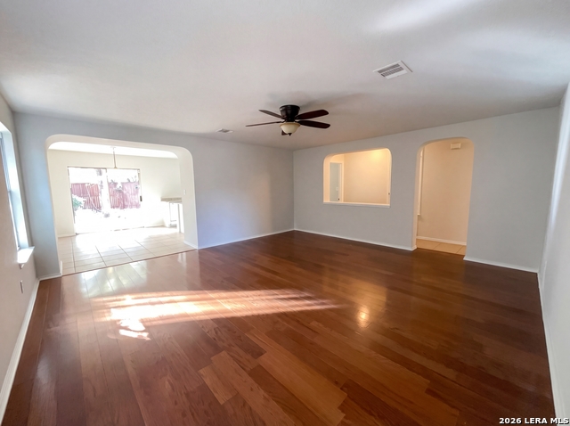 Image 3 of 16 For 7223 Avator Bay