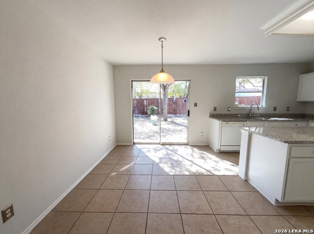 Image 7 of 16 For 7223 Avator Bay