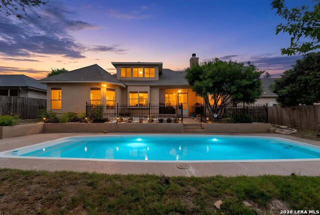 Listing photo id 1 for 2072 Stonehaven