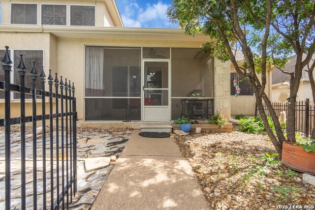 Listing photo id 33 for 2072 Stonehaven