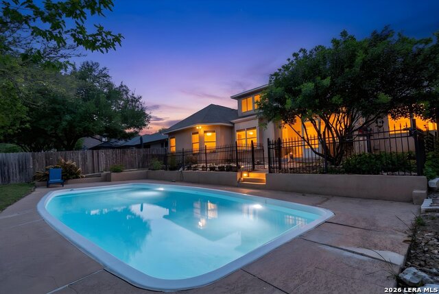 Listing photo id 35 for 2072 Stonehaven