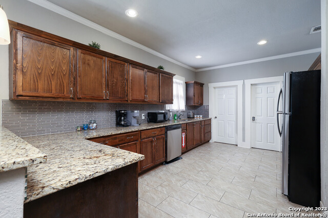 Image 11 of 20 For 1629 Woodlawn W