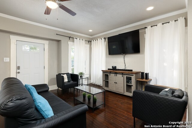 Image 3 of 20 For 1629 Woodlawn W