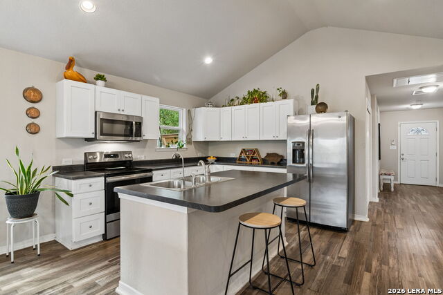 Image 12 of 26 For 420 Belmont  