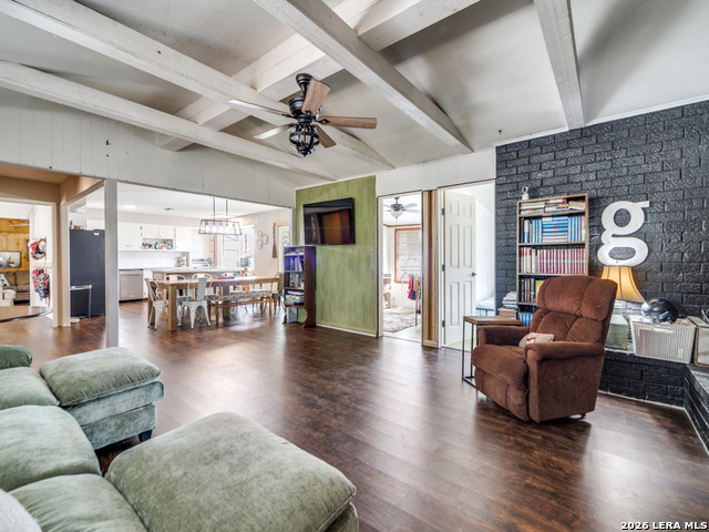 Image 10 of 32 For 135 Walnut Grove Rd