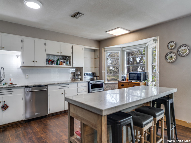 Image 12 of 32 For 135 Walnut Grove Rd