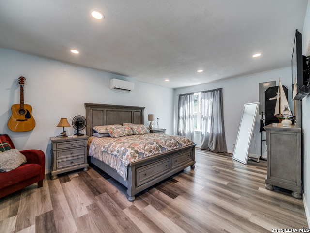 Image 17 of 32 For 135 Walnut Grove Rd