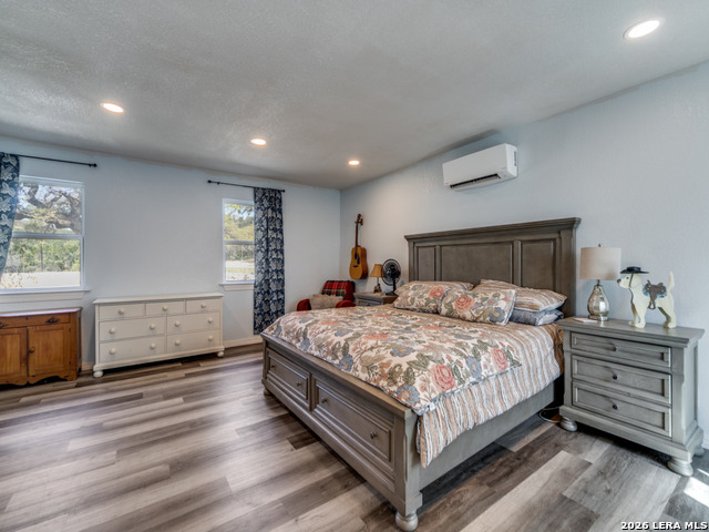 Image 18 of 32 For 135 Walnut Grove Rd