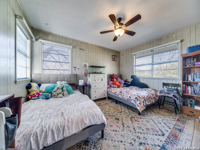 Image 21 of 32 For 135 Walnut Grove Rd