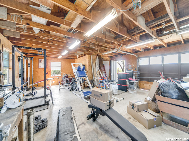 Image 23 of 32 For 135 Walnut Grove Rd