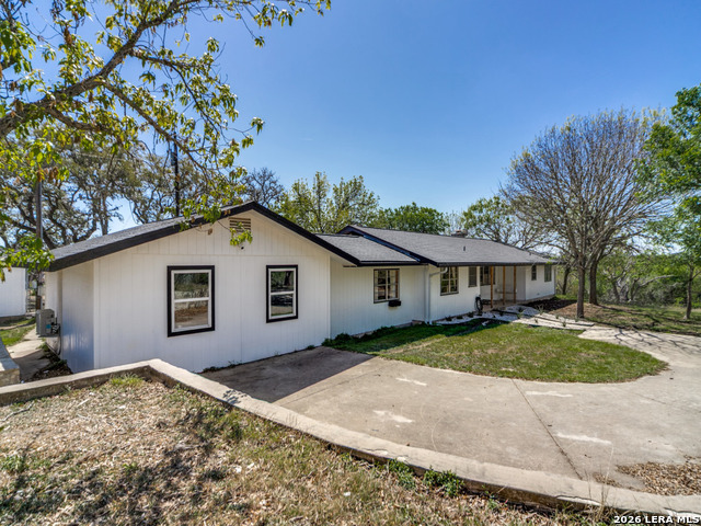 Image 6 of 32 For 135 Walnut Grove Rd