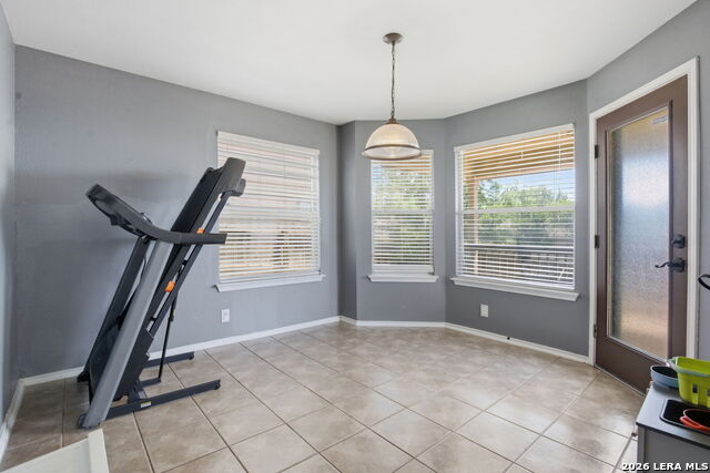 Image 15 of 35 For 9606 Discovery Rise