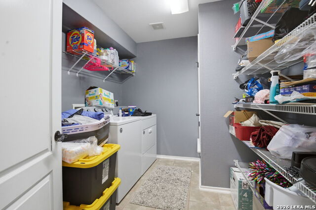 Image 18 of 35 For 9606 Discovery Rise