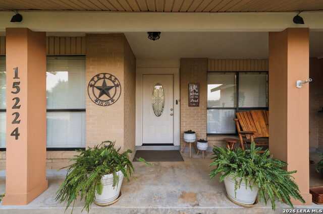 Image 5 of 36 For 15224 Park Place Dr