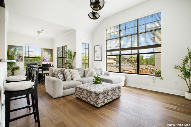 Image 13 of 36 For 7342 Oak Manor Dr  1302