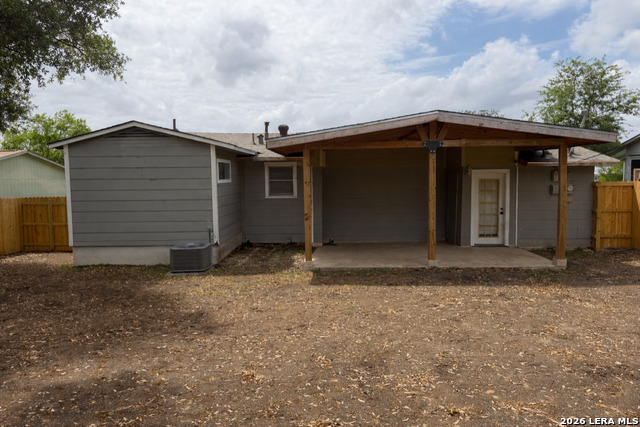 Image 5 of 5 For 415 Irvington