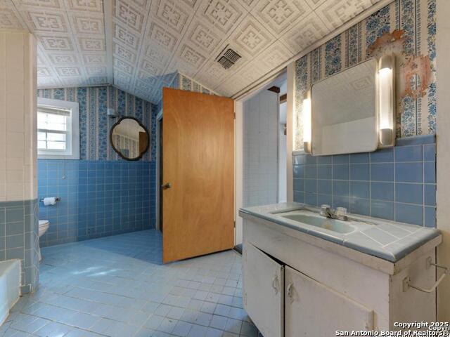 Image 16 of 25 For 137 Kitty Hawk