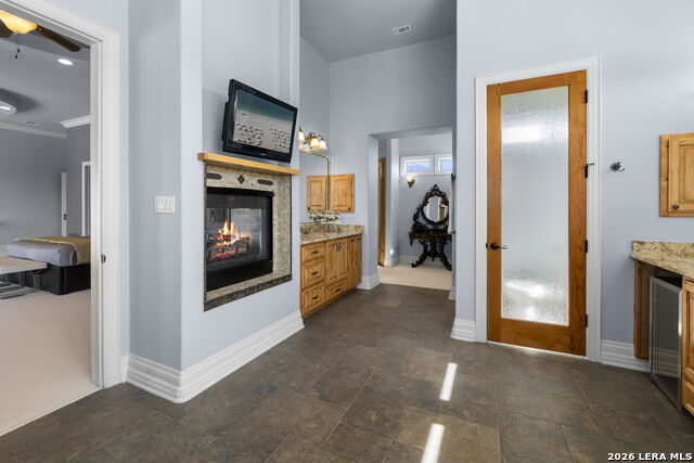 Image 28 of 51 For 6762 Manor Hl
