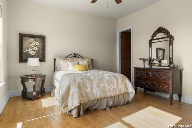 Image 39 of 51 For 6762 Manor Hl