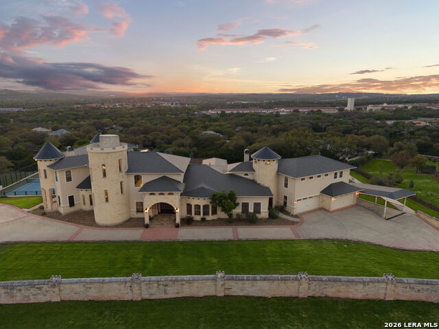 Image 4 of 51 For 6762 Manor Hl