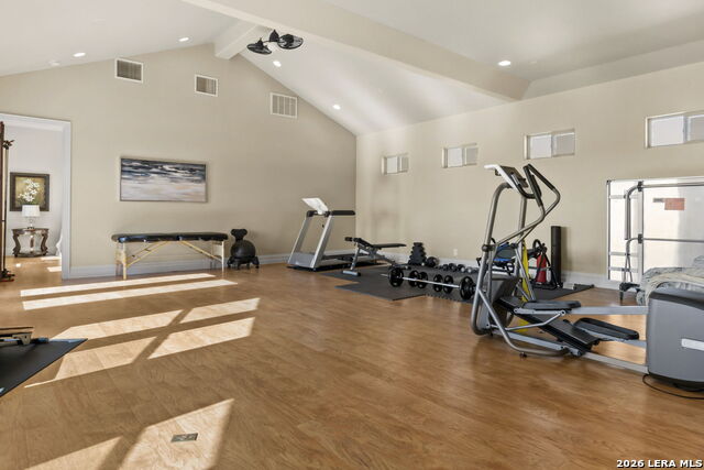 Image 41 of 51 For 6762 Manor Hl