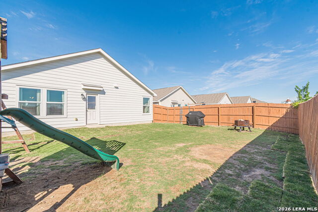 Image 19 of 26 For 542 Summersweet Rd